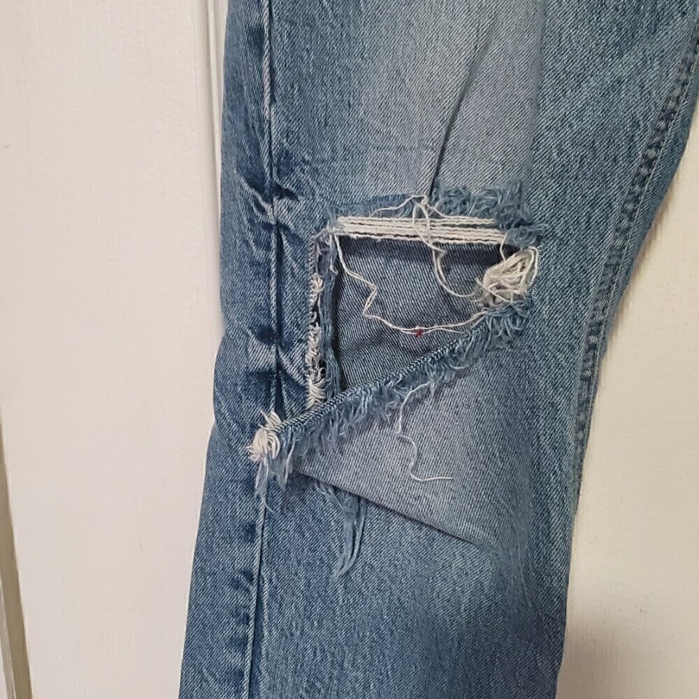 Zara Womens Distressed Ripped High Waisted Jeans Medium Wash Denim Size 6 - Picture 3 of 5